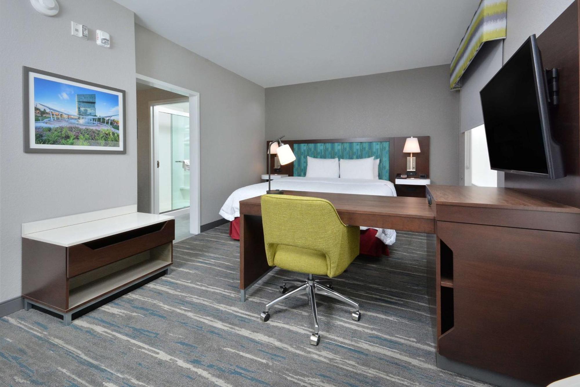 Hampton & North I 485 Hotel Charlotte